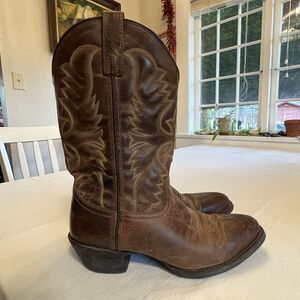 Laredo Distressed Brown Leather Pull up Western Boots Men’s Sz 10D Style 032973